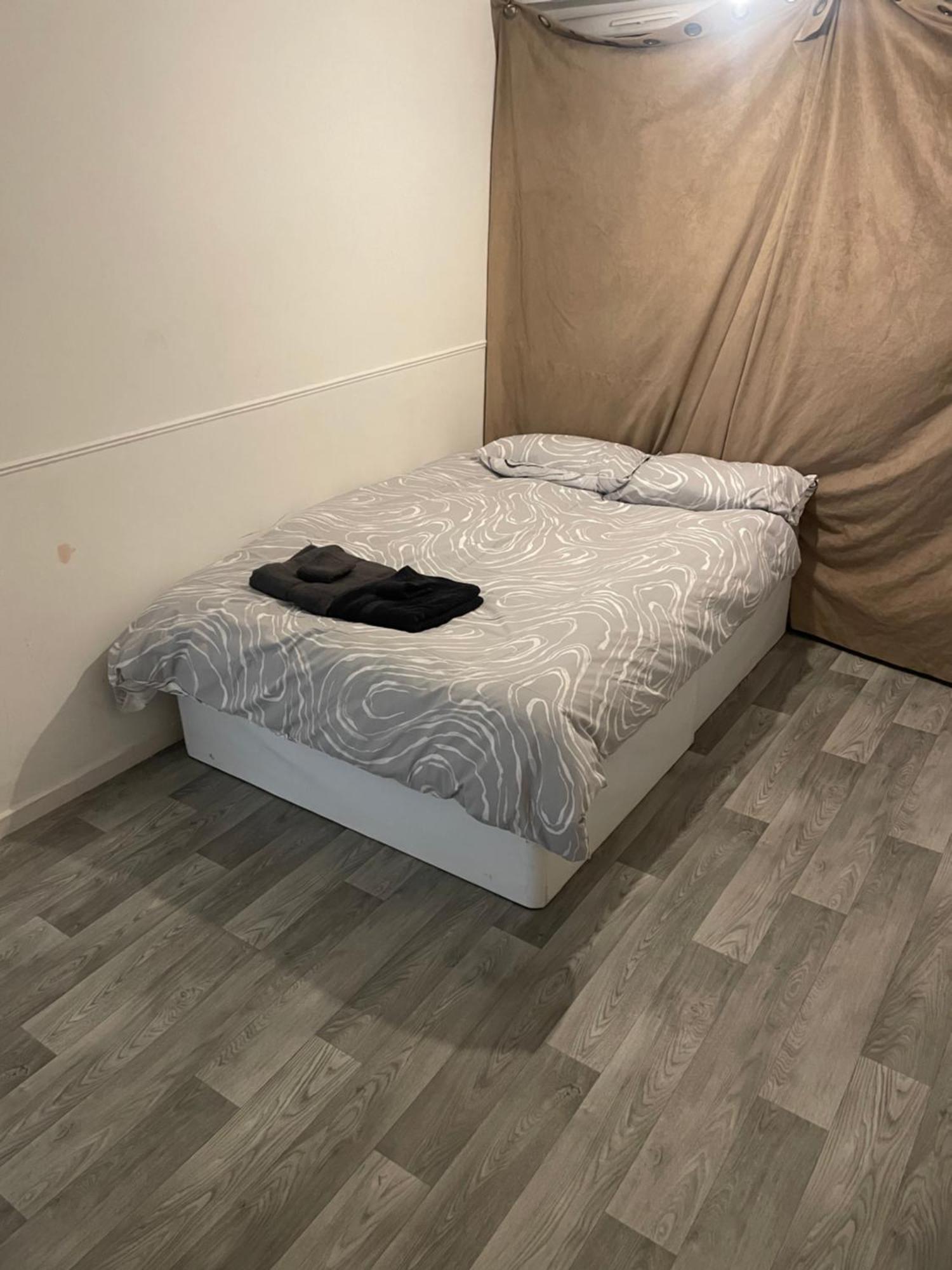 Apartment 2bed By Roehampton